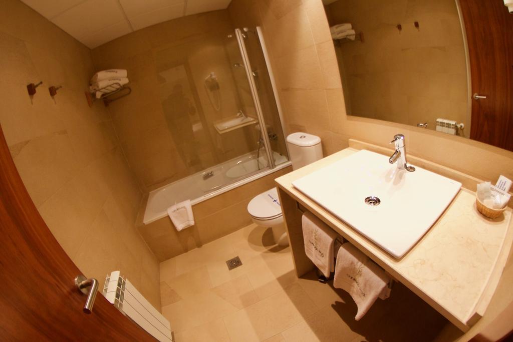 Hotel Santa Cristina Petit Spa Canfranc Eksteriør bilde
